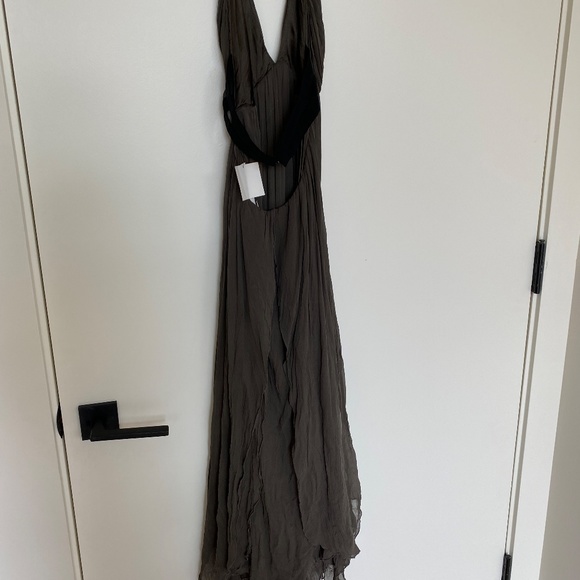 Alice + Olivia brown flowing dress. - Picture 6 of 6